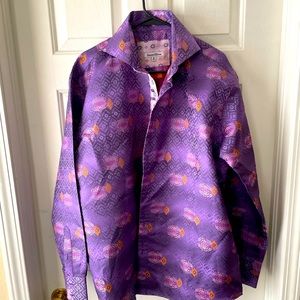 Men’s button down lavender long sleeve collared shirt